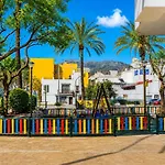 Cubo's Mayoral Front Line Marbella