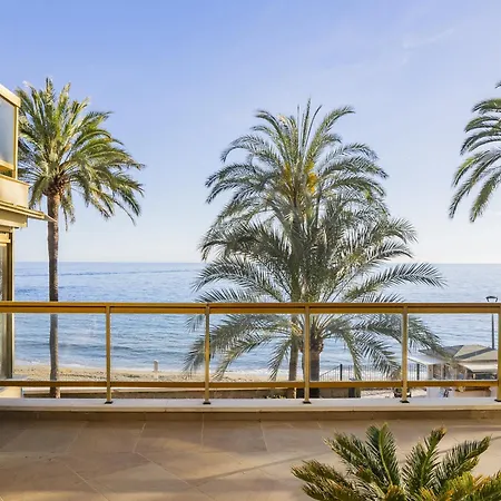 Apartment Cubo's Mayoral Front Line Marbella
