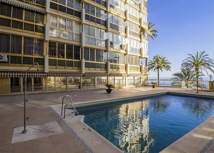 Cubo's Mayoral Front Line ماربيا