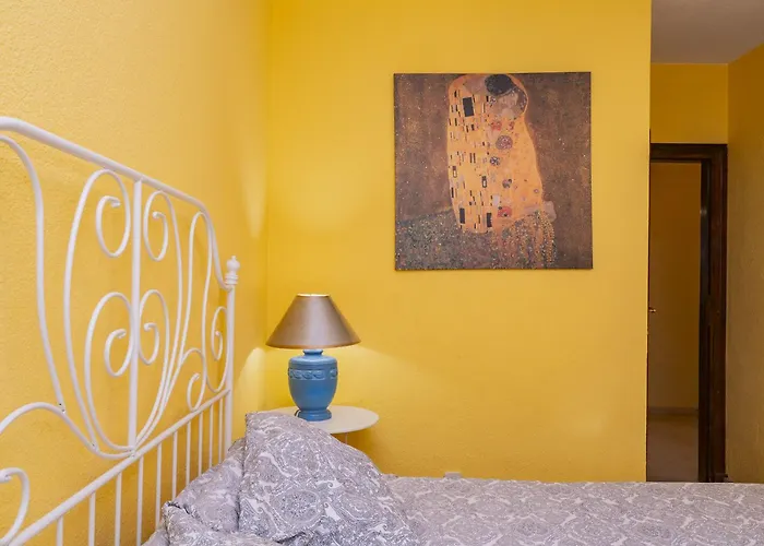 شقة Cubo's Mayoral Front Line