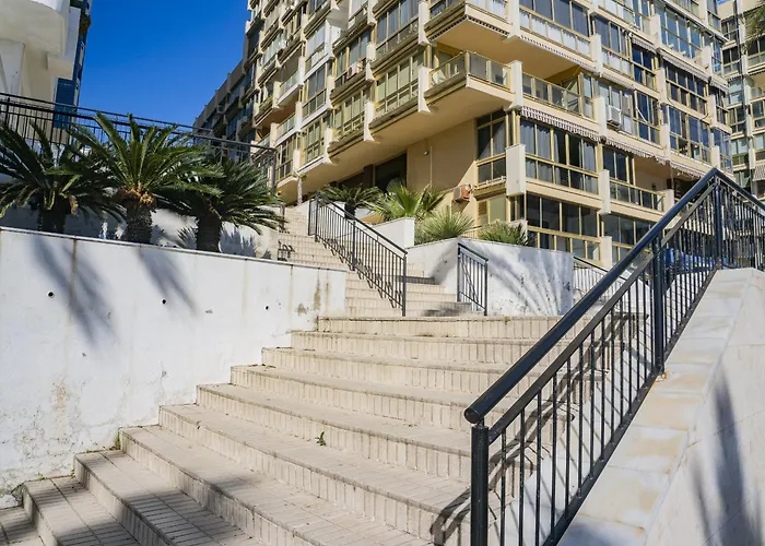 Cubo's Mayoral Front Line Apartamento *