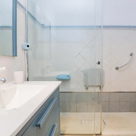 Cubo's Mayoral Front Line Appartement Marbella